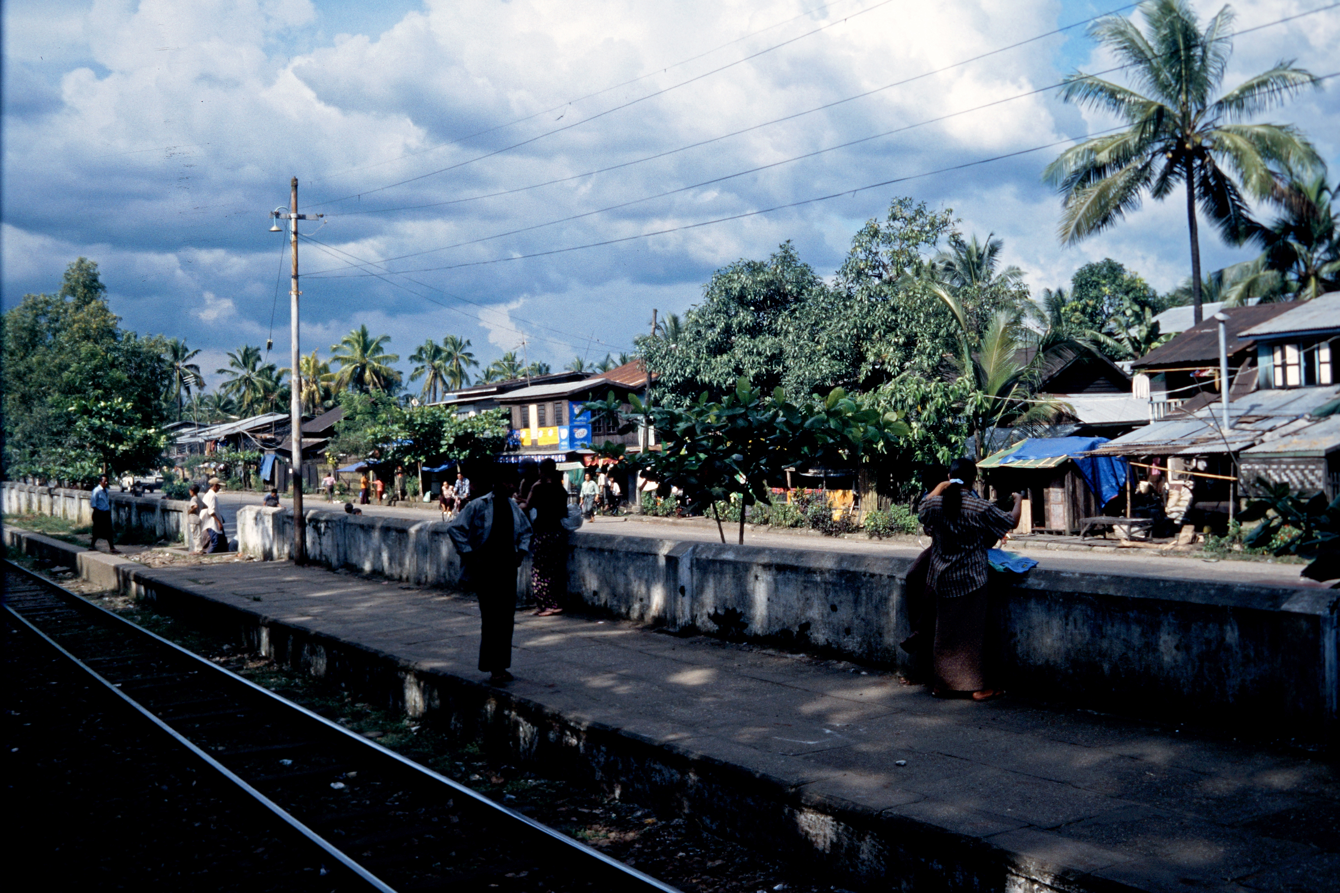 Zugfahrt um Yangon